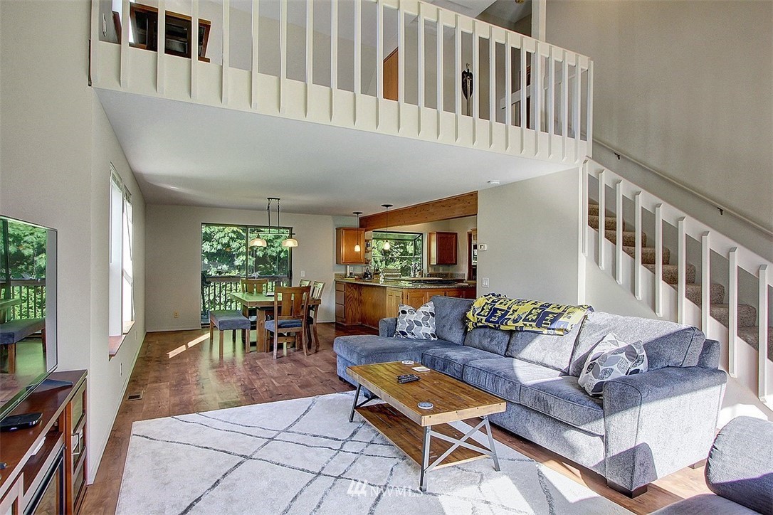 2635 242nd Place Southeast Bothell, WA 98021 - Photo 3 of 27
