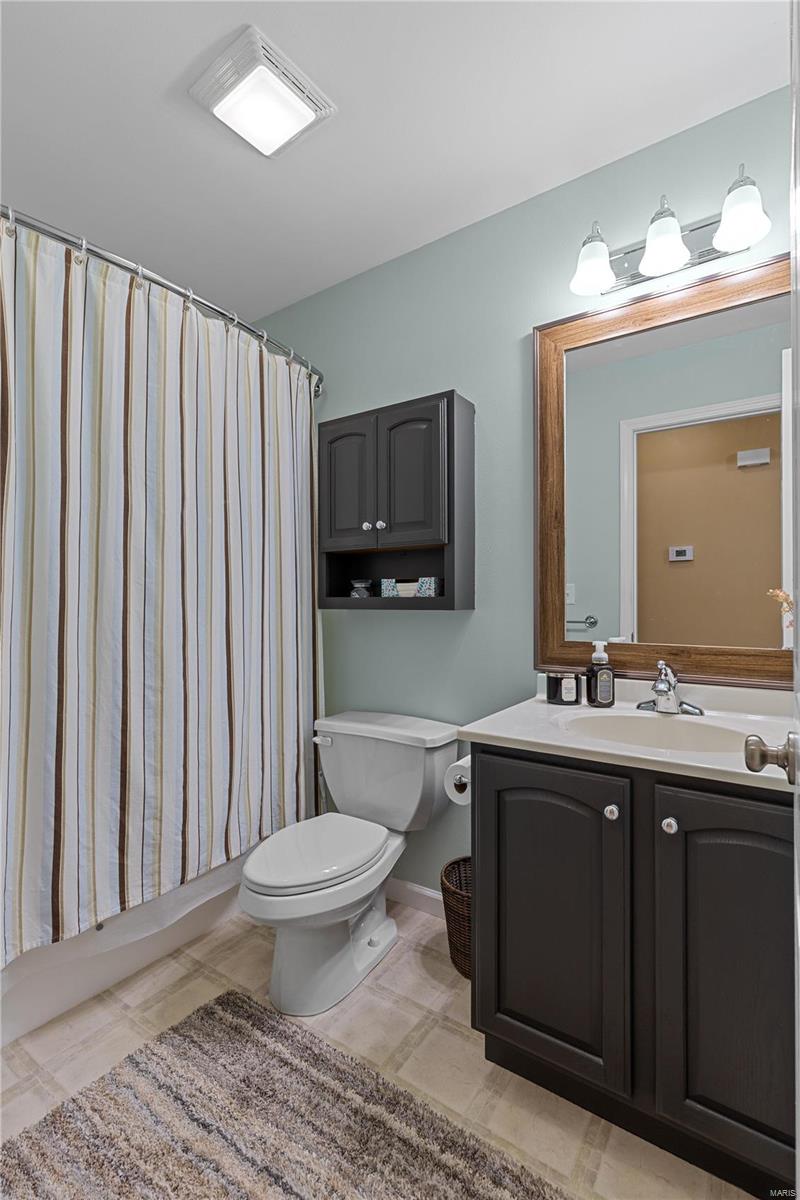 1311 Ridgefield Drive Godfrey, IL 62035 - Photo 17 of 30 Gallery Image 17