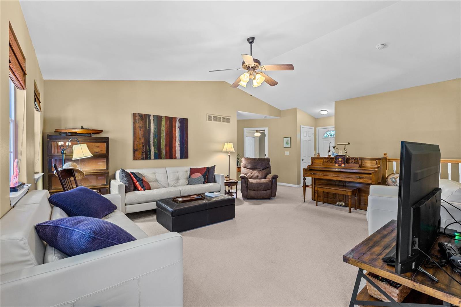 1311 Ridgefield Drive Godfrey, IL 62035 - Photo 3 of 30 Gallery Image 3