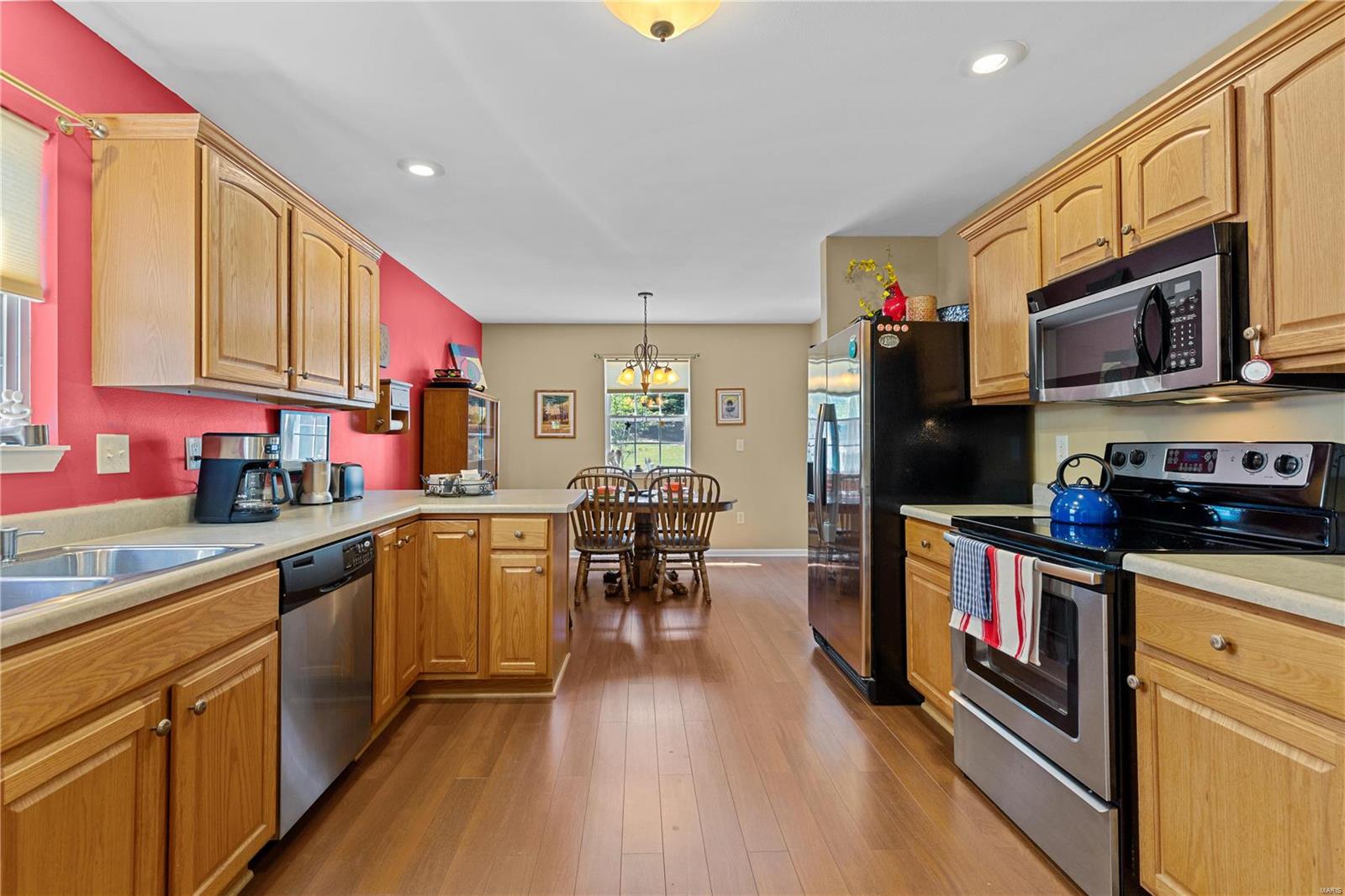 1311 Ridgefield Drive Godfrey, IL 62035 - Photo 6 of 30 Gallery Image 6