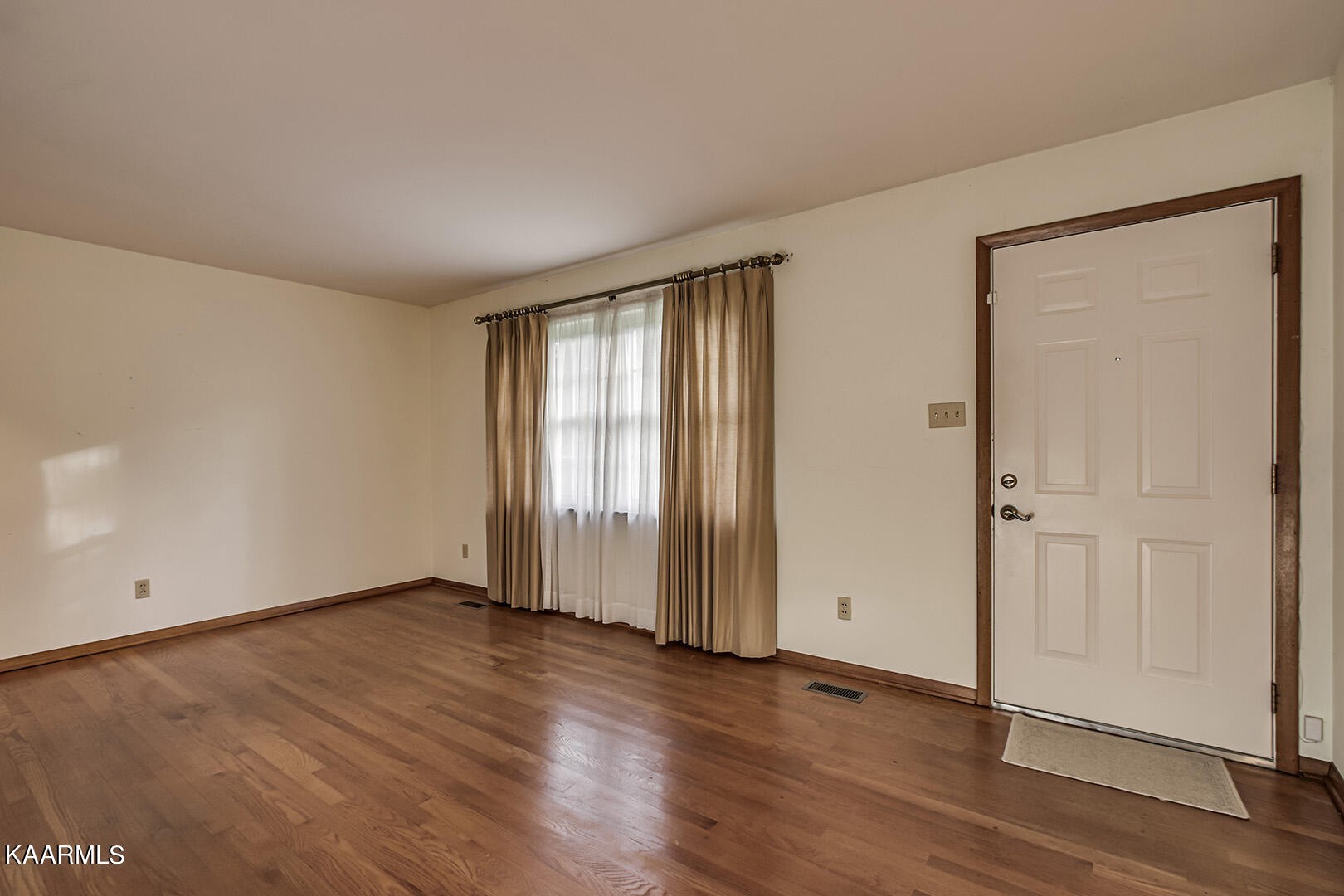 7812 Jim Wolfe Road Corryton, TN 37721 - Photo 6 of 39