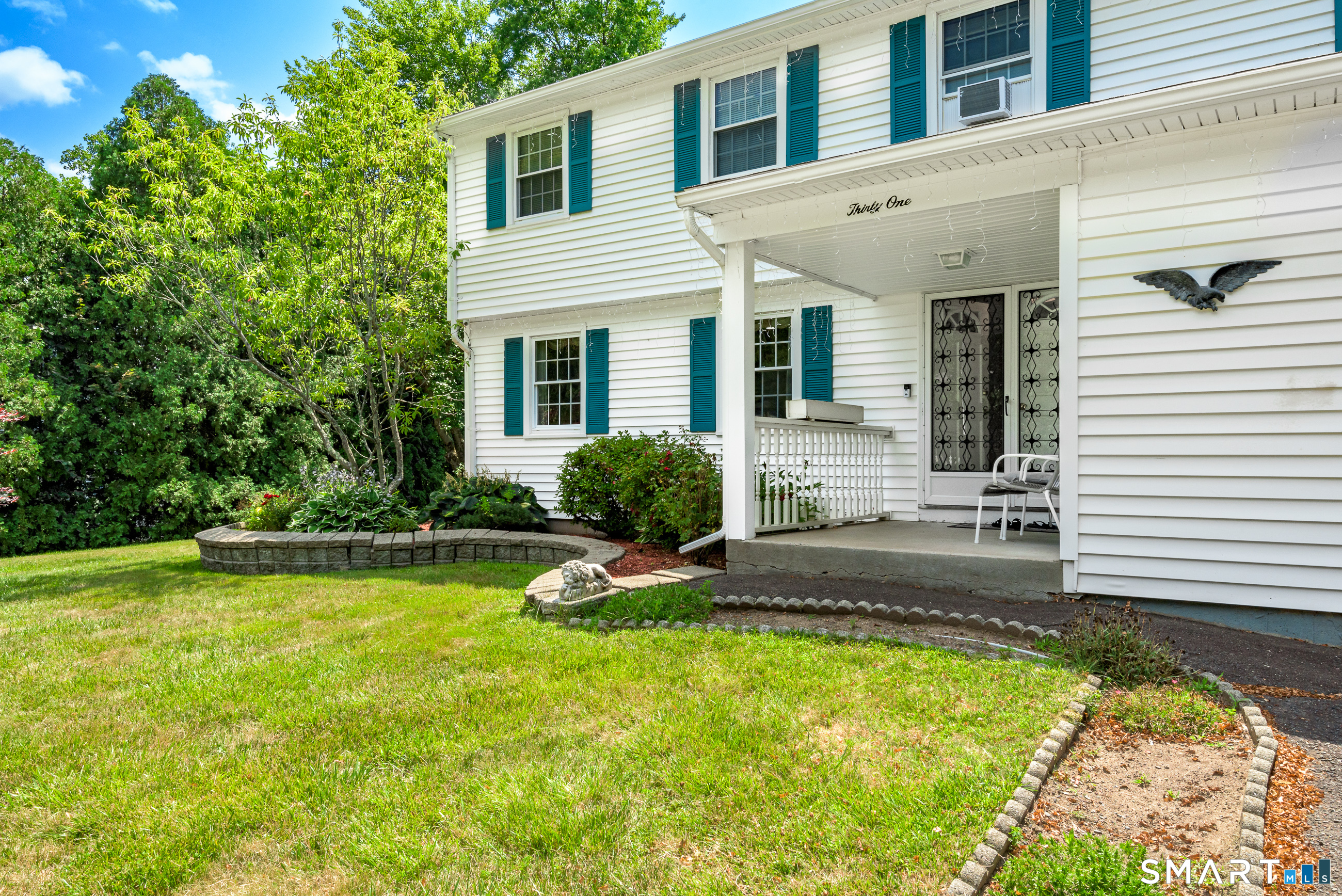 31 Winthrop Road Windsor, CT 06095 - Photo 2 of 40