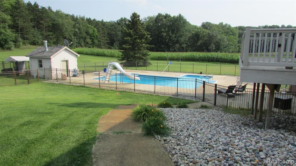 680 North Cedar Road Fowlerville, MI 48836 - Photo 29 of 46