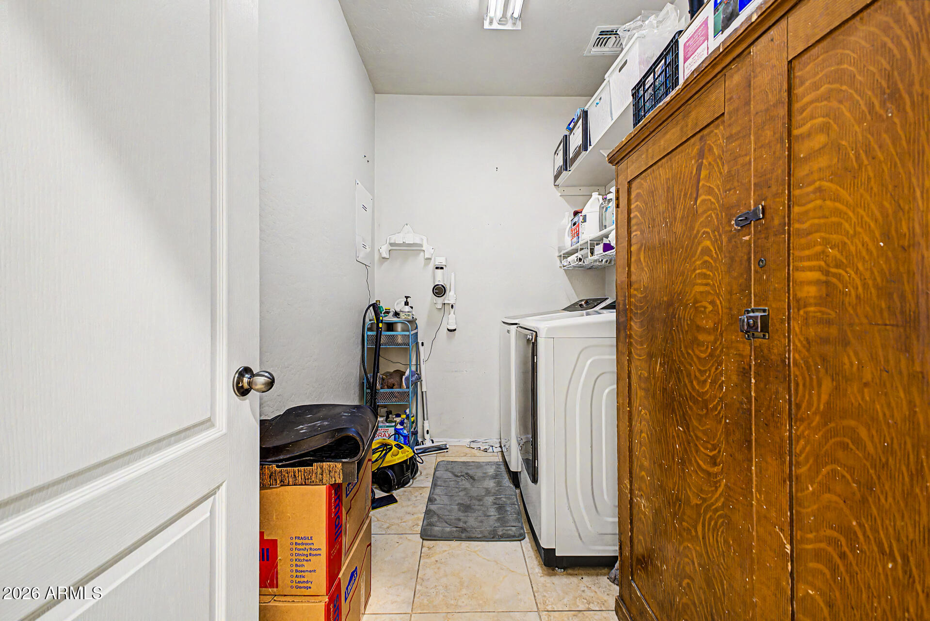 946 West Gascon Road San Tan Valley, AZ 85143 - Photo 30 of 41 Laundry Room