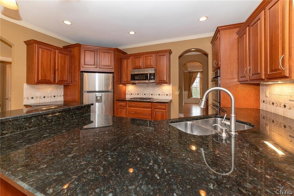 6262 Hessler Farm Path Cicero, NY 13039 - Photo 22 of 49