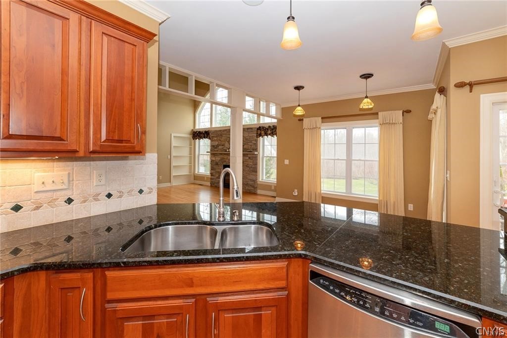 6262 Hessler Farm Path Cicero, NY 13039 - Photo 24 of 49