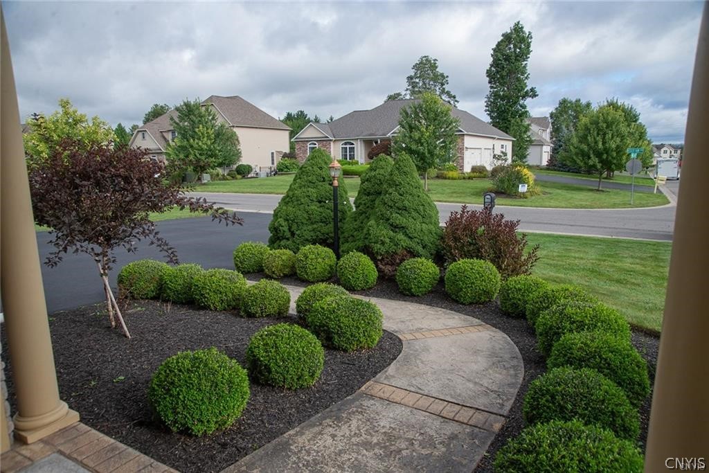 6262 Hessler Farm Path Cicero, NY 13039 - Photo 4 of 49