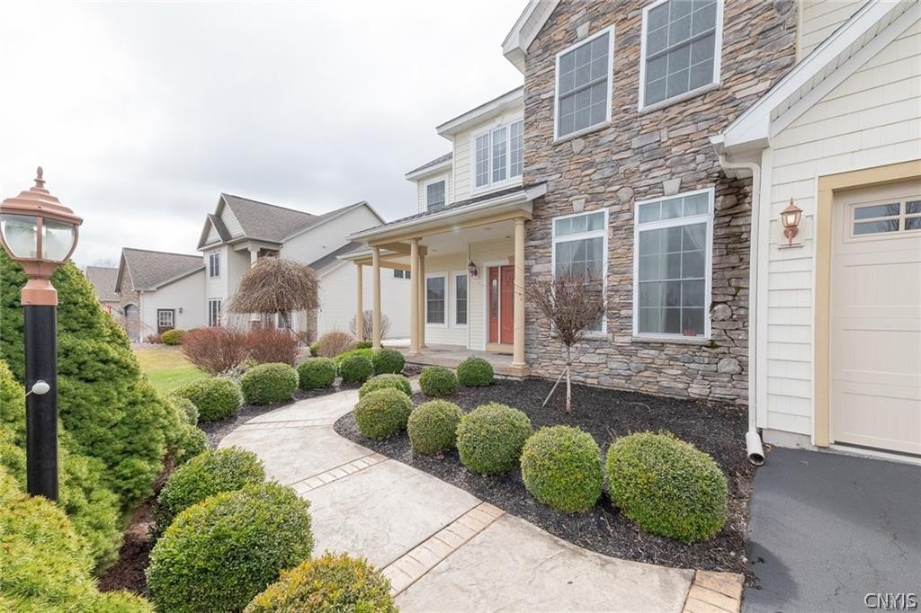 6262 Hessler Farm Path Cicero, NY 13039 - Photo 5 of 49