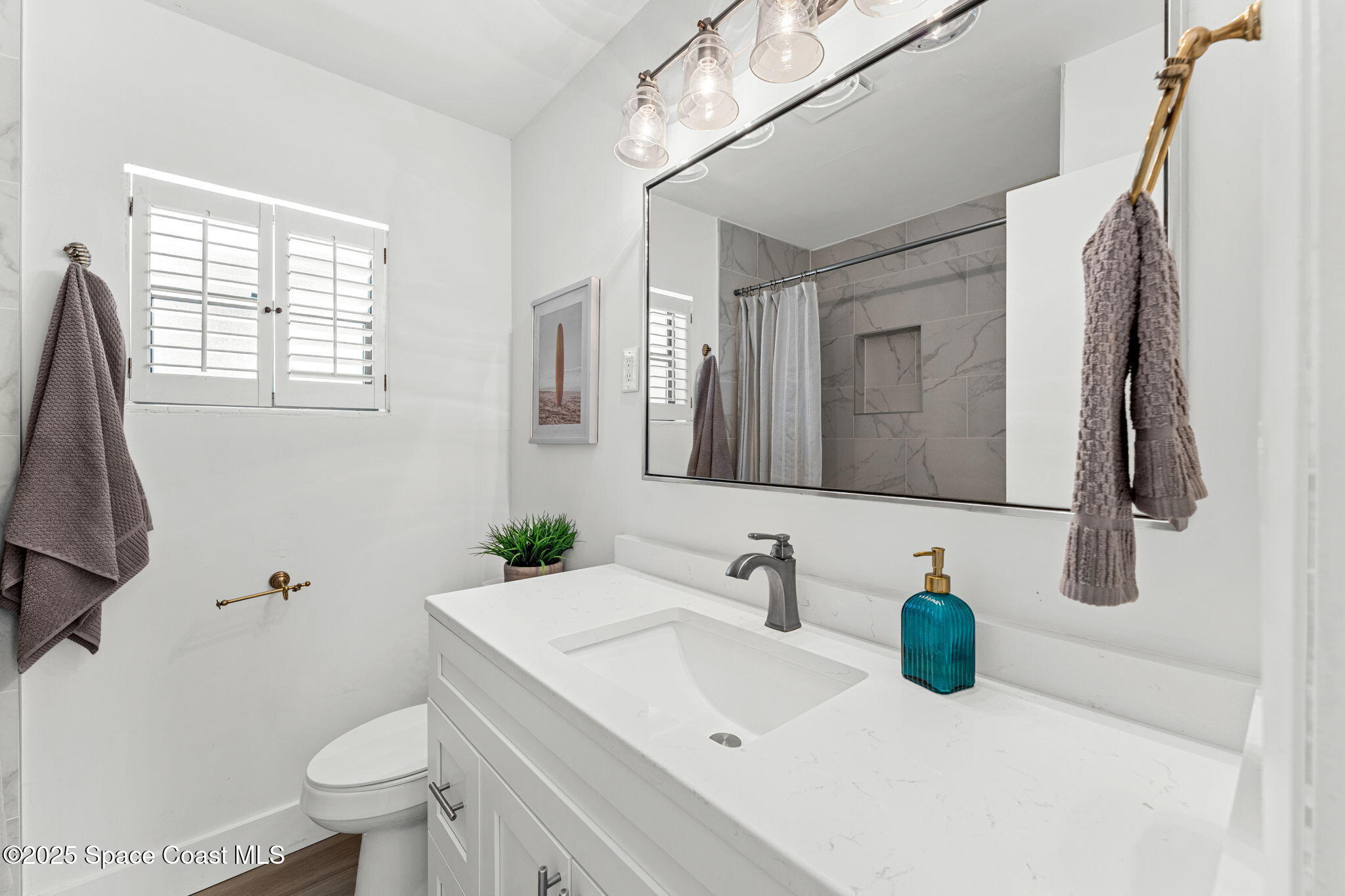 151 Cocoa Avenue Indialantic, FL 32903 - Photo 23 of 47 Full Guest Bath