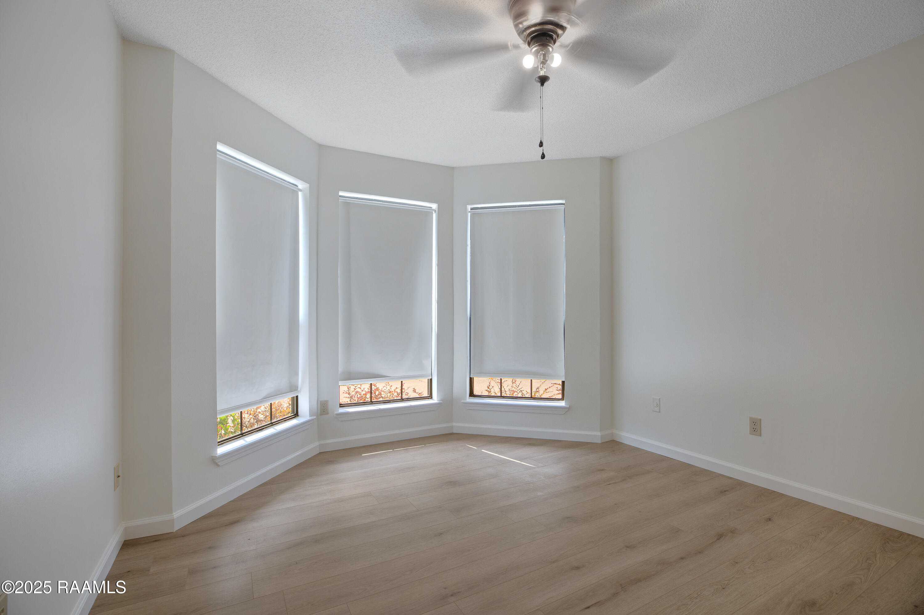 707 Canberra Road Lafayette, LA 70503 - Photo 13 of 15 707 Canberra -13