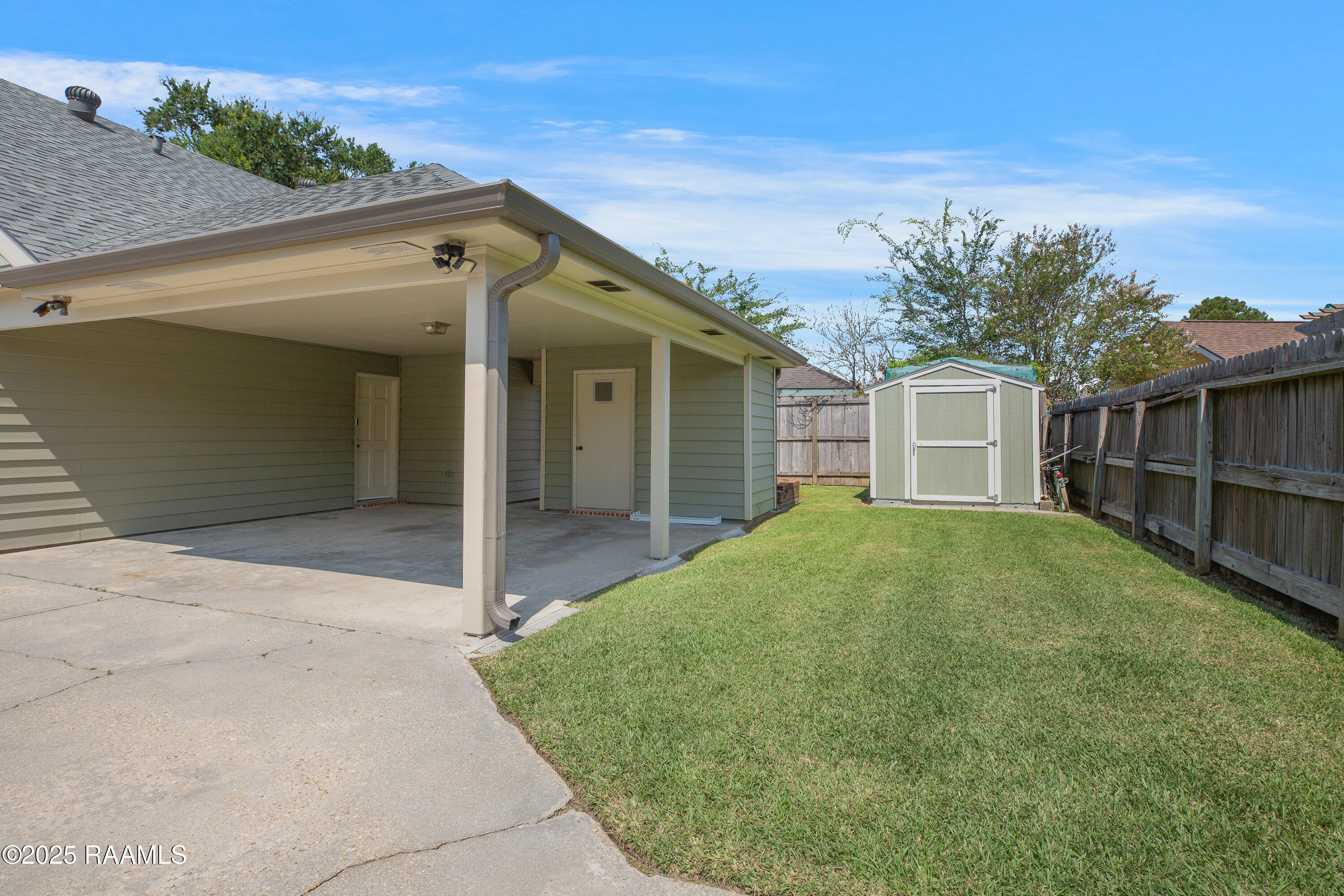 707 Canberra Road Lafayette, LA 70503 - Photo 14 of 15 707 Canberra -14