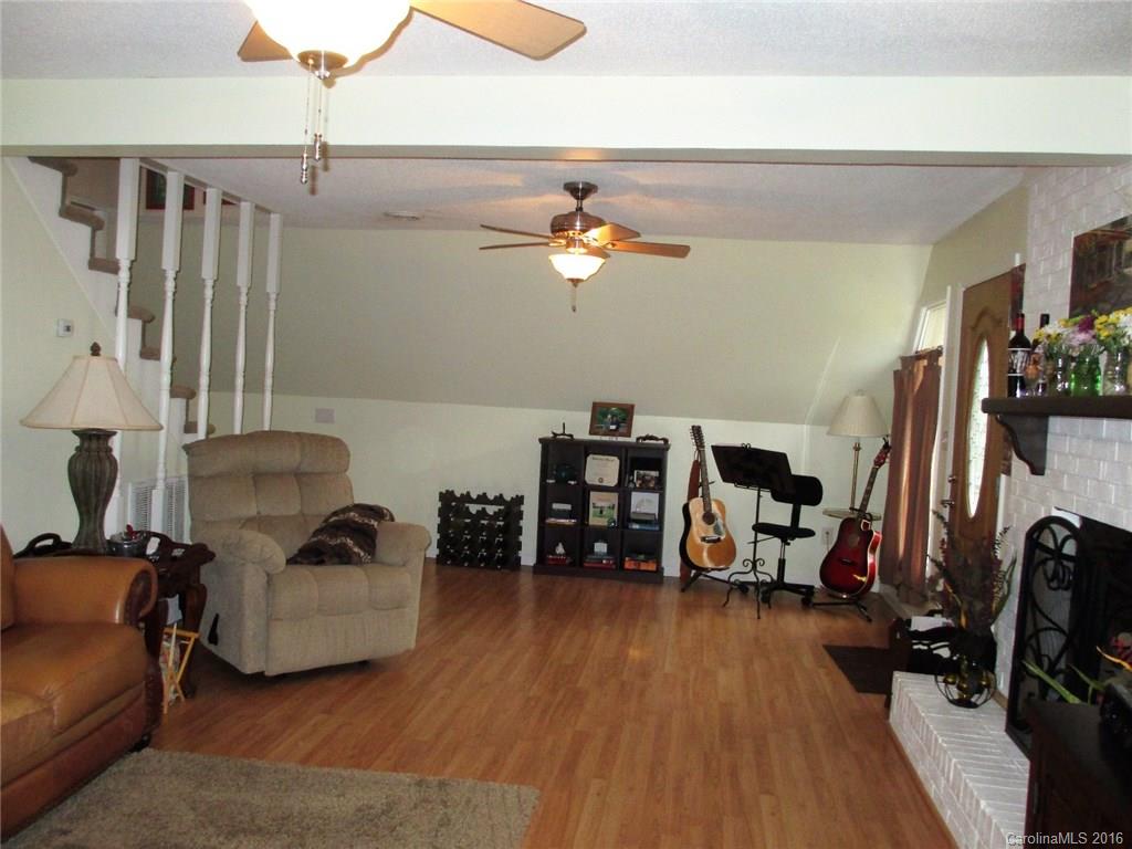 1077 State Rd S-29-376 Lancaster, SC 29720 - Photo 3 of 21