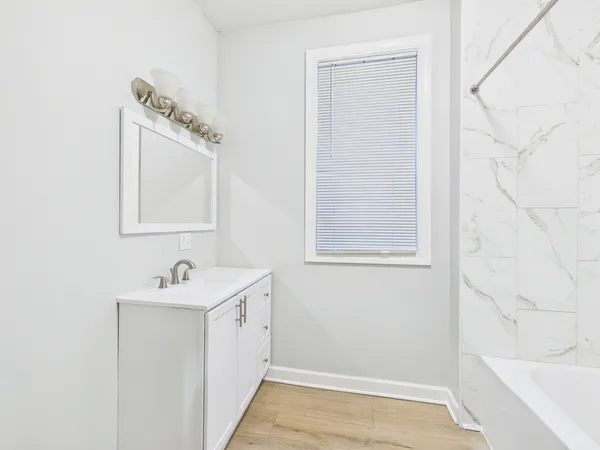 $1,875 | 6639 South Bishop Street, Unit 1, Chicago, IL 60636