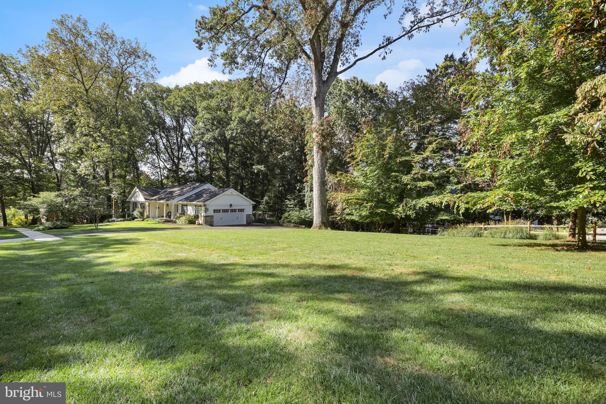 2214 Forest Ridge Road Lutherville-Timonium, MD 21093 - Photo 5 of 58 SIDE YARD (SECOND LOT)