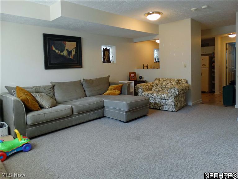 614 Literary Road Cleveland, OH 44113 - Photo 12 of 25 Gallery Image 12