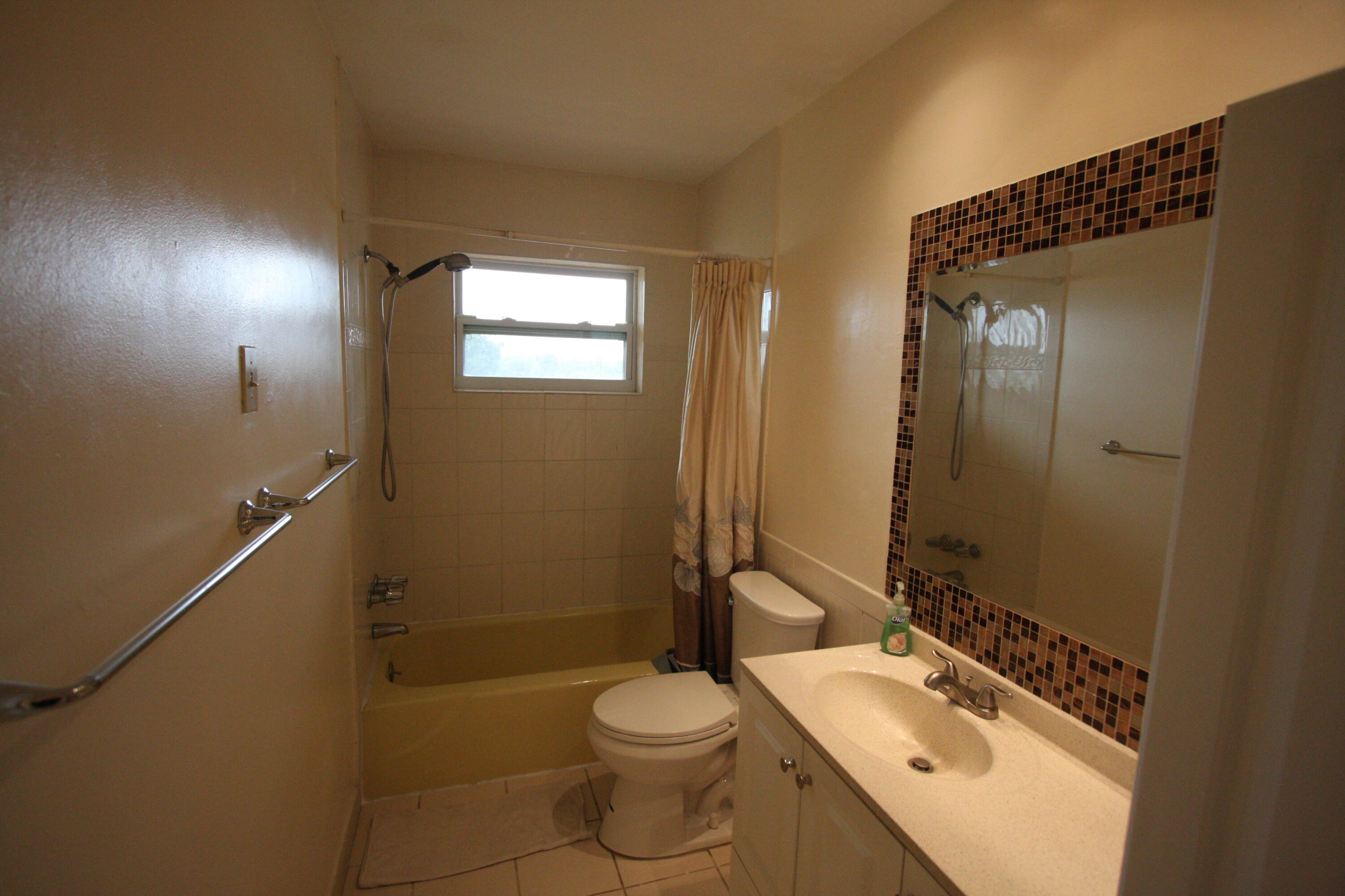 1050 East Sample Road, Unit 209 Pompano Beach, FL 33064 - Photo 23 of 27 IMG_6935