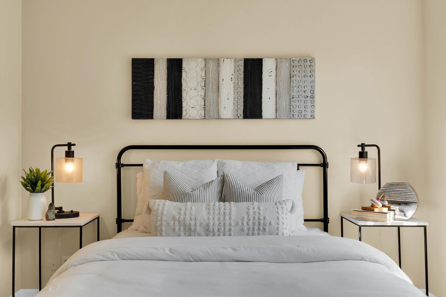 244 Stonegate Circle San Jose, CA 95110 - Photo 19 of 38 a bedroom with a bed and lamp