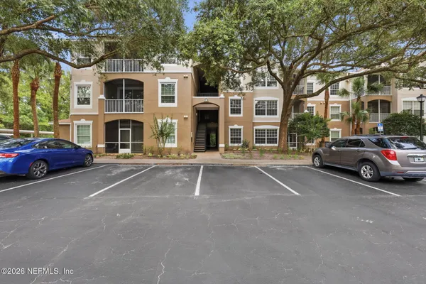 $173,500 | 10550 Baymeadows Road, Unit 120, Jacksonville, FL 32256