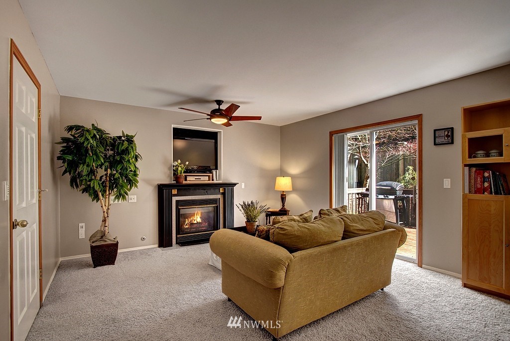 3122 201st Place Southeast Bothell, WA 98012 - Photo 7 of 18
