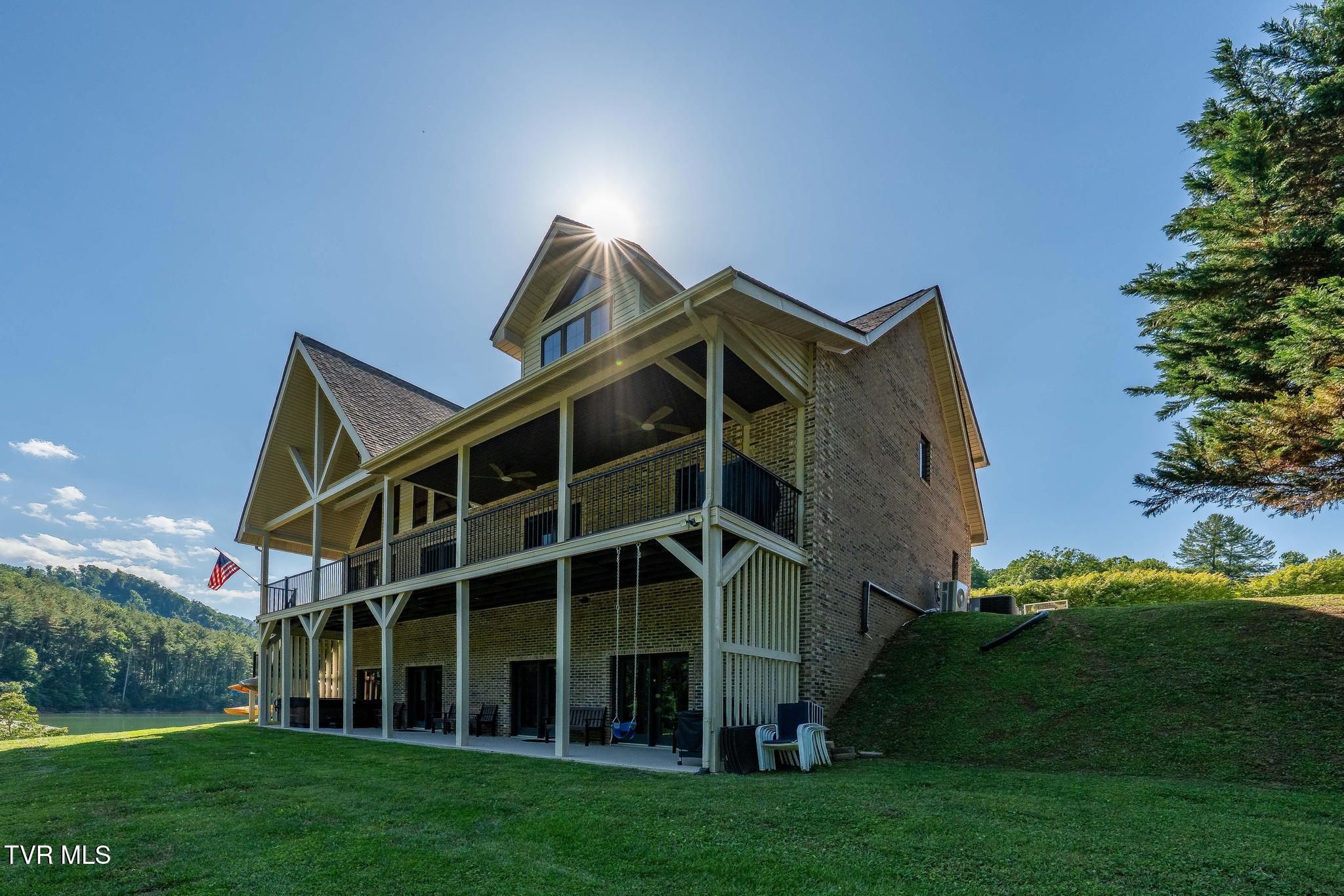 285 Cable Hollow Road Butler, TN 37640 - Photo 46 of 110 285 Cable Hollow Road (68 of 139)