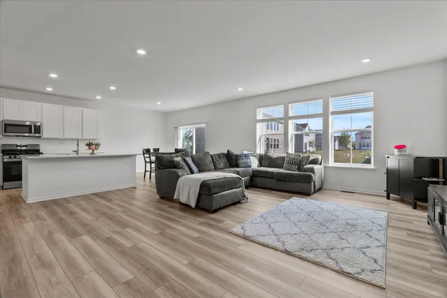 $595,000 | 16205 South Smt Street, Plainfield, IL 60586