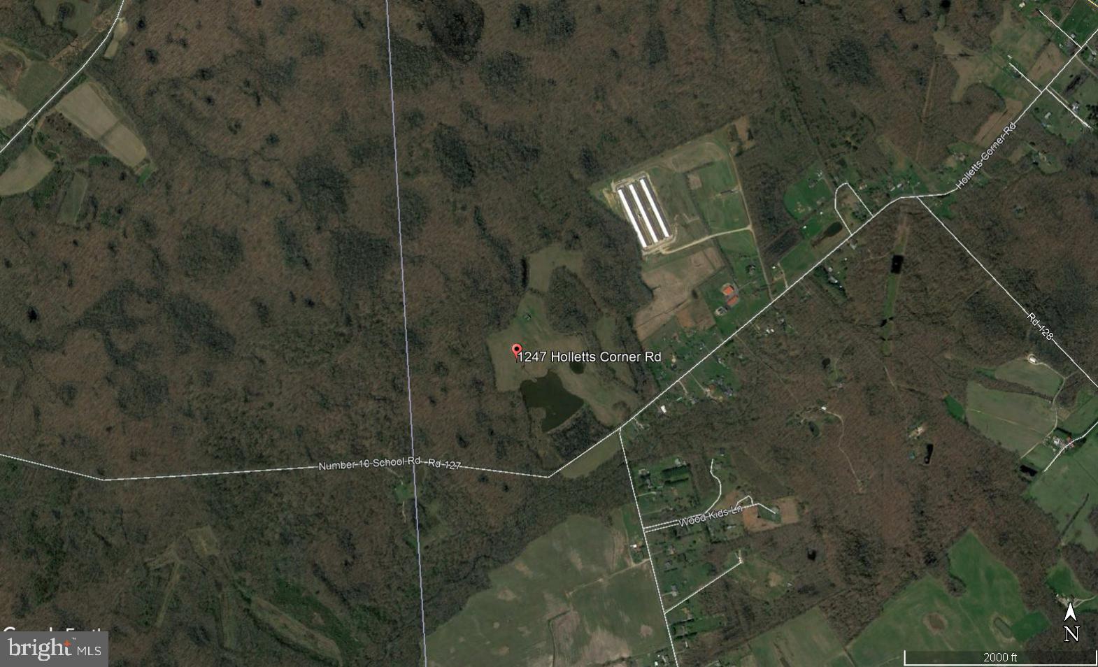 1247 Holletts Corner Road Clayton, DE 19938 - Photo 2 of 2 a bathroom with a shower