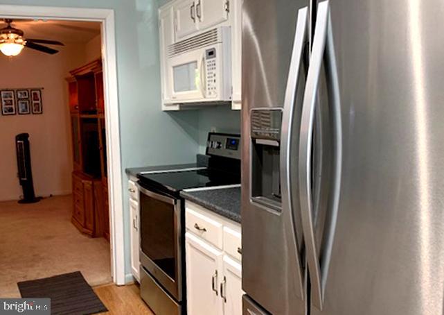 438 Colonial Ridge Lane Arnold, MD 21012 - Photo 18 of 38 NEW Stainless Appliances . Built-In Microwave