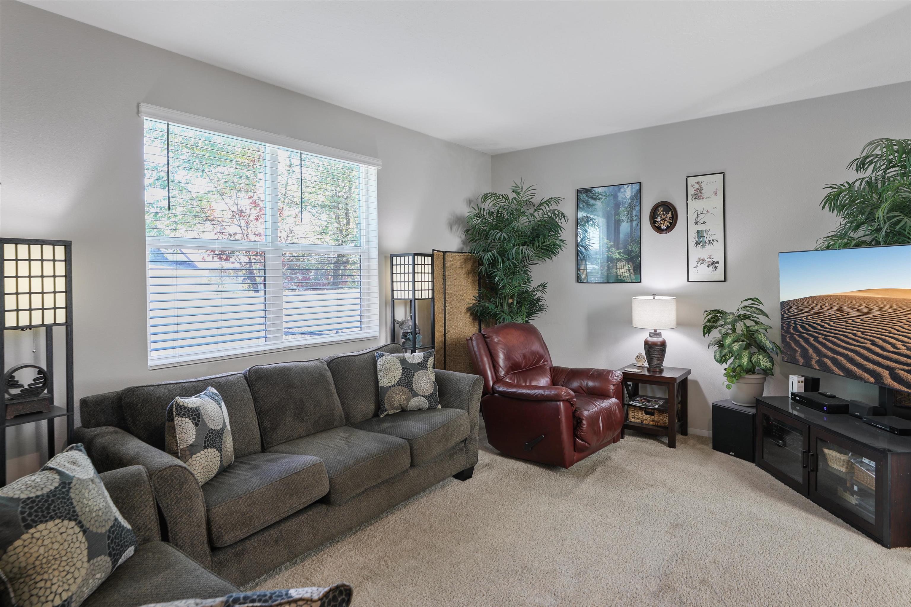 1006 North Viewmont Road Spokane Valley, WA 99016 - Photo 3 of 21 Gallery Image 3