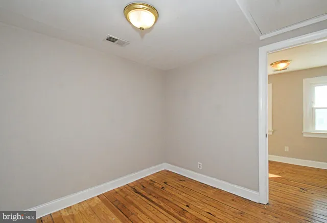 $324,000 | 220 St Marys Street, Phoenixville, PA 19460