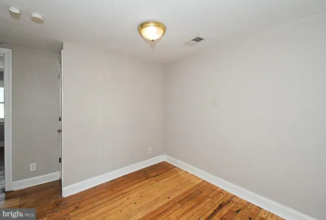 $324,000 | 220 St Marys Street, Phoenixville, PA 19460