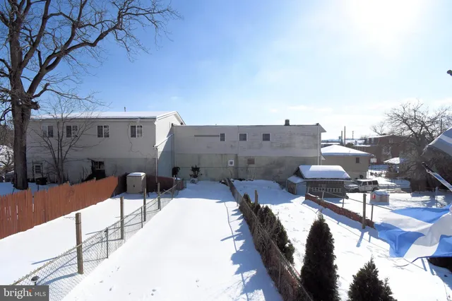 $324,000 | 220 St Marys Street, Phoenixville, PA 19460