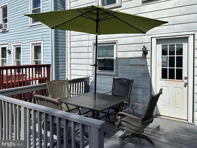 $324,000 | 220 St Marys Street, Phoenixville, PA 19460