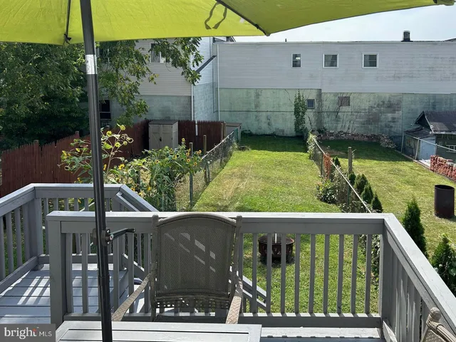 $324,000 | 220 St Marys Street, Phoenixville, PA 19460