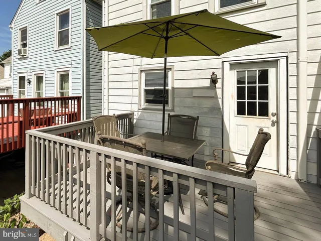 $324,000 | 220 St Marys Street, Phoenixville, PA 19460