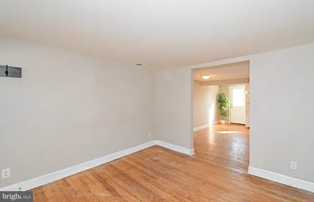 $324,000 | 220 St Marys Street, Phoenixville, PA 19460