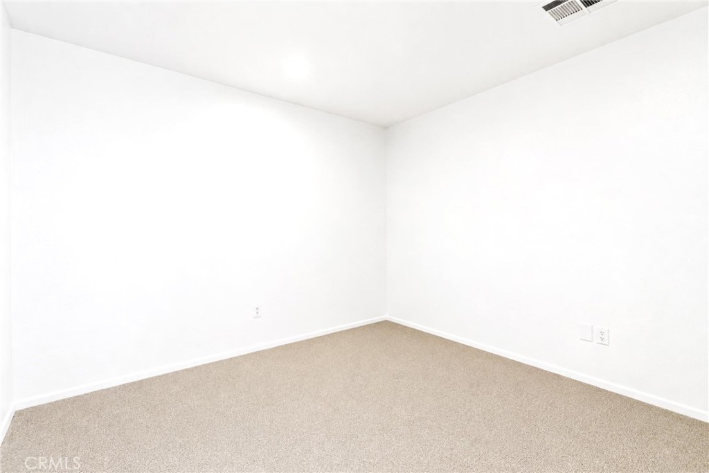 7008 Summit Valley Road Hesperia, CA 92345 - Photo 19 of 48
