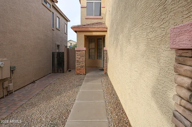 $2,295 | 16828 South Aqua Court, Phoenix, AZ 85048