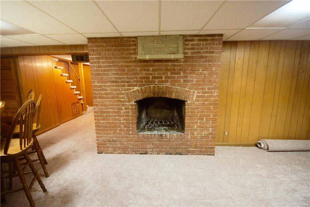 9933 Winkel Road St. Louis, MO 63128 - Photo 14 of 22 Gallery Image 14