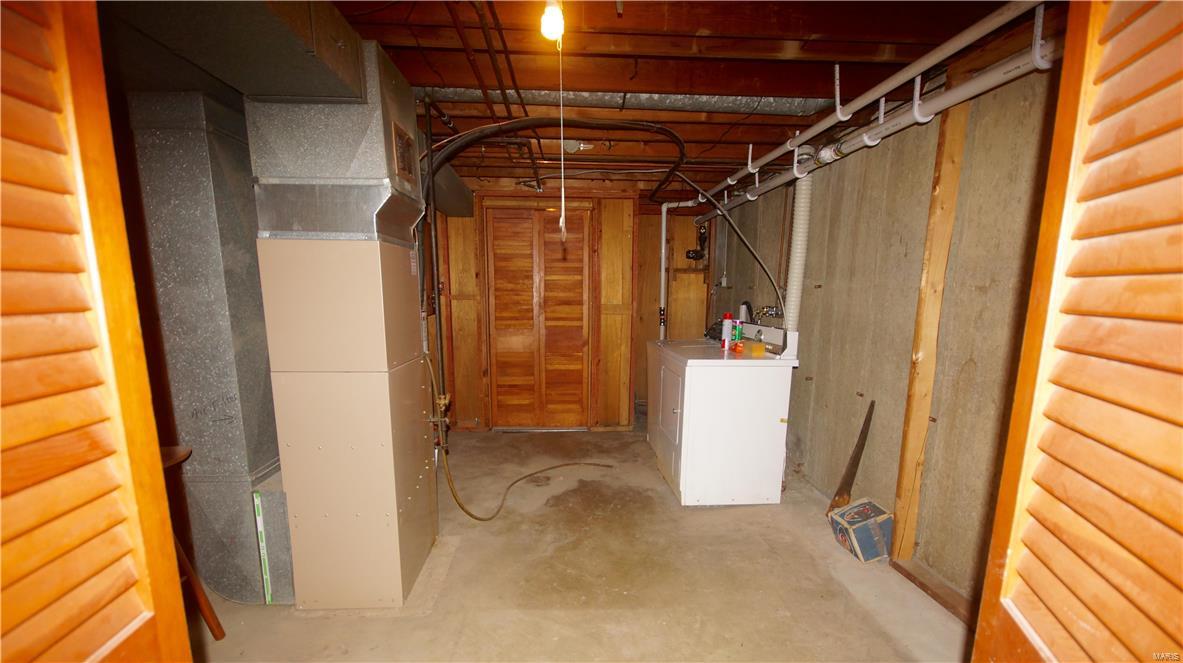 9933 Winkel Road St. Louis, MO 63128 - Photo 19 of 22 Gallery Image 19