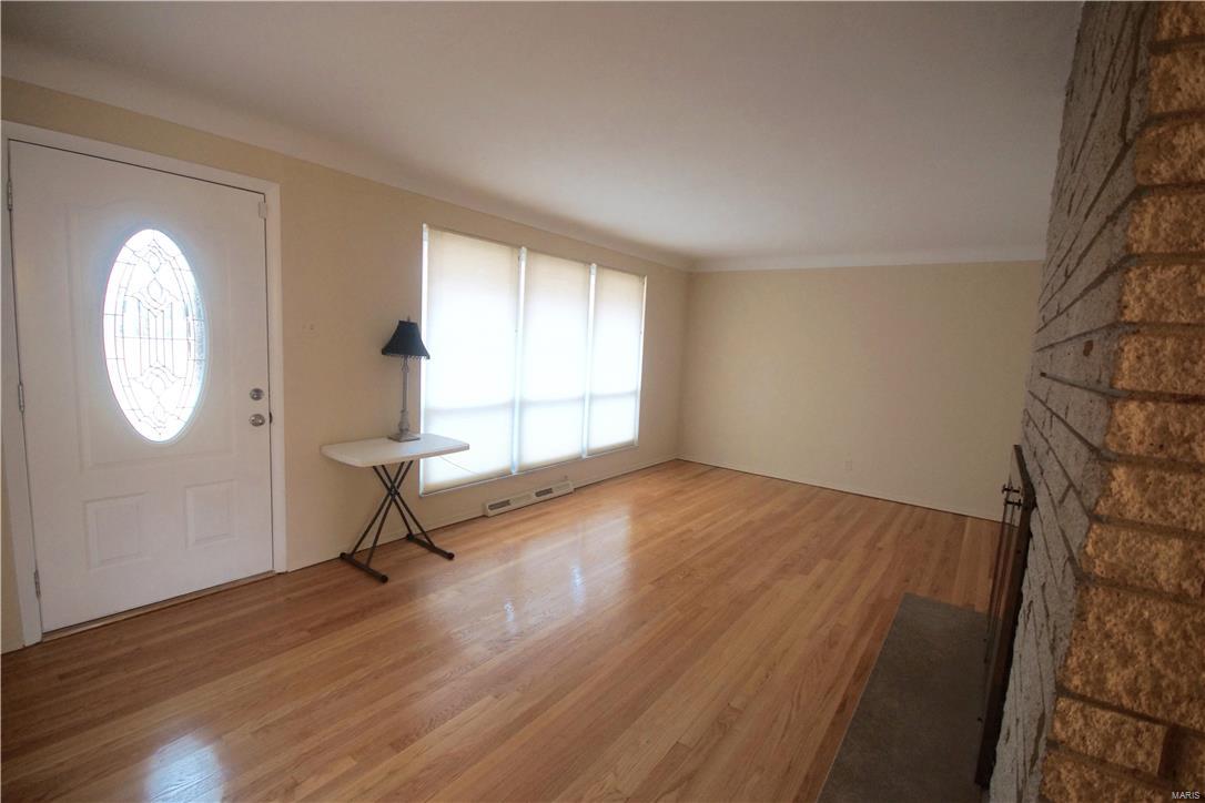 9933 Winkel Road St. Louis, MO 63128 - Photo 5 of 22 Gallery Image 5