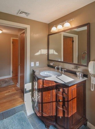 26 Whitmun Road Longmeadow, MA 01106 - Photo 15 of 30