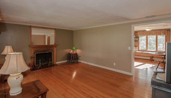 26 Whitmun Road Longmeadow, MA 01106 - Photo 9 of 30