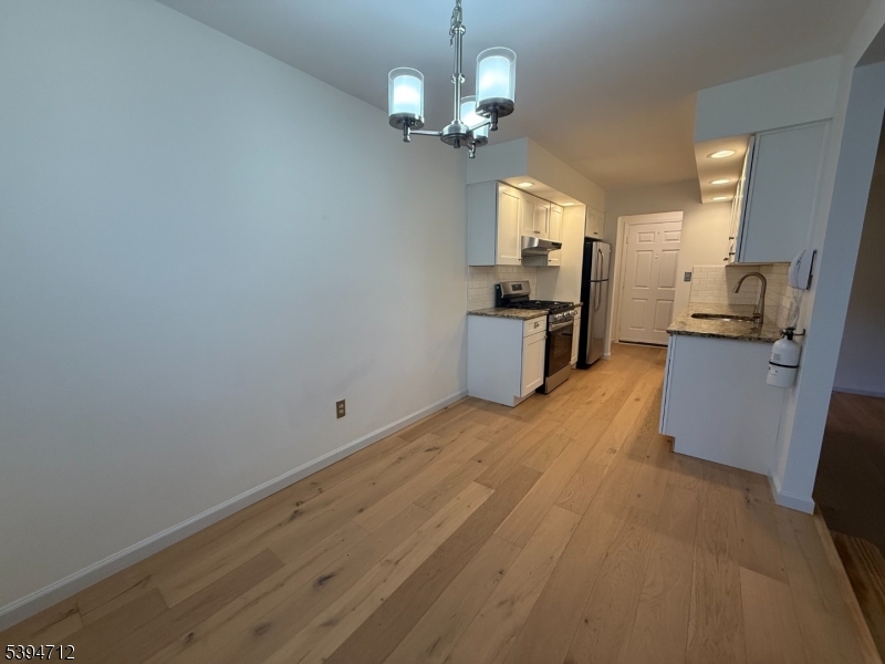 2D Avon Court, Unit B Chatham, NJ 07928 - Photo 8 of 17