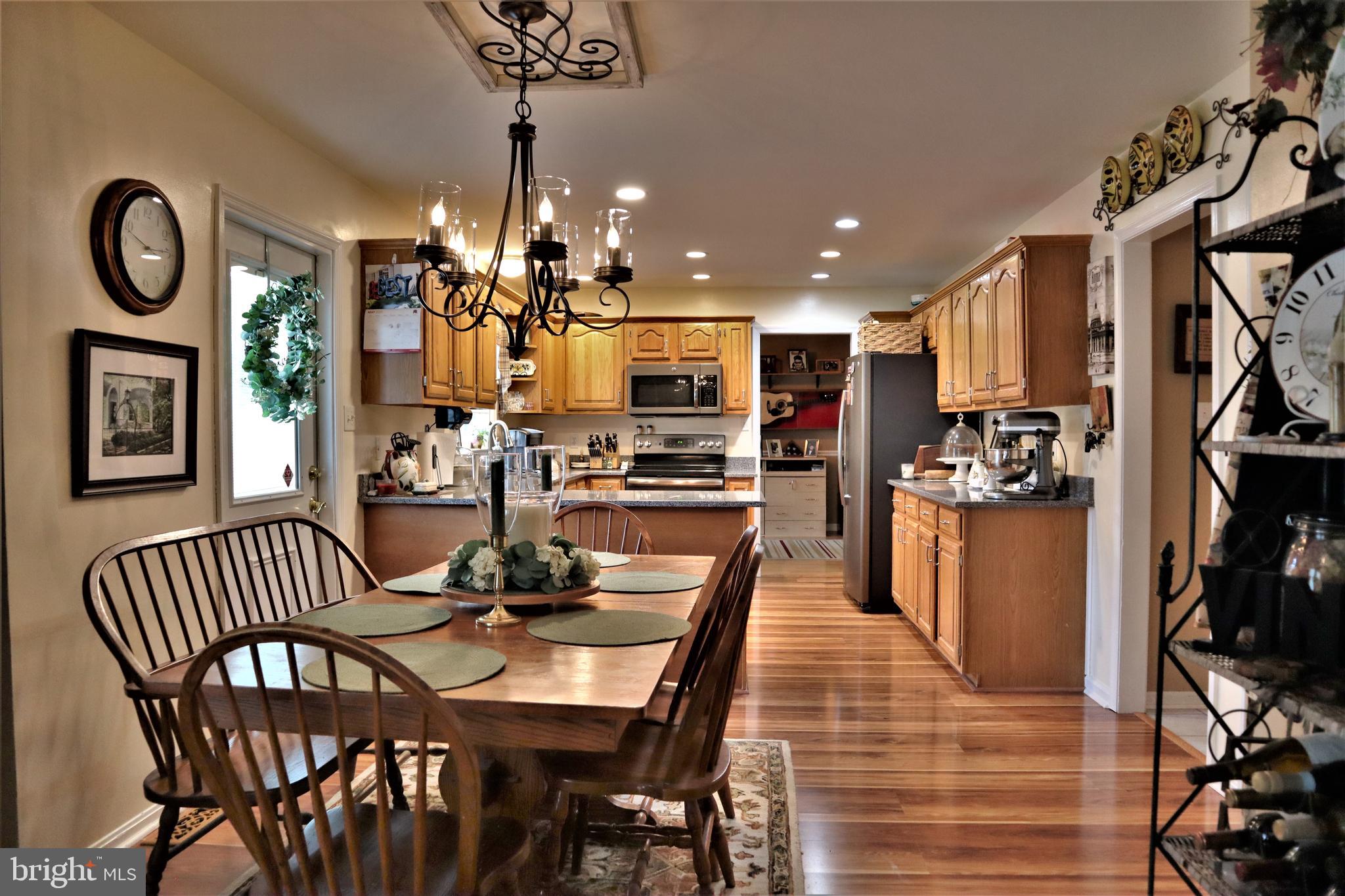 313 Stonehenge Road Winchester, VA 22601 - Photo 18 of 44 Eat-In Kitchen