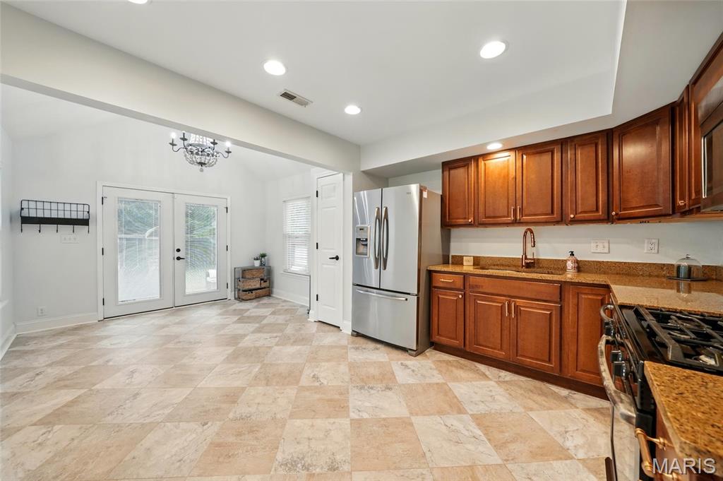 448 Chamberlin Drive Ballwin, MO 63021 - Photo 7 of 24