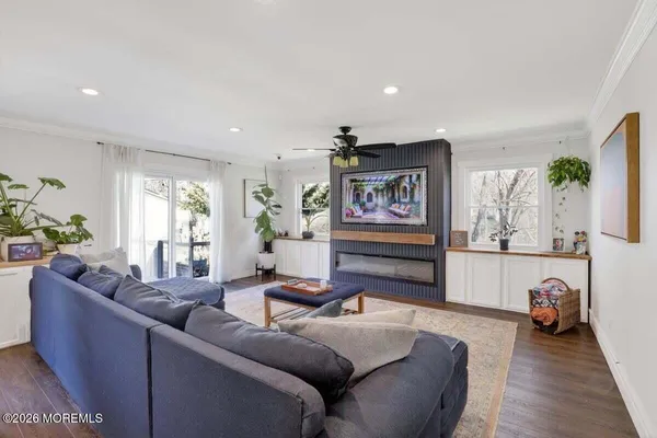 $750,000 | 10 Wayne Court, Manalapan, NJ 07726