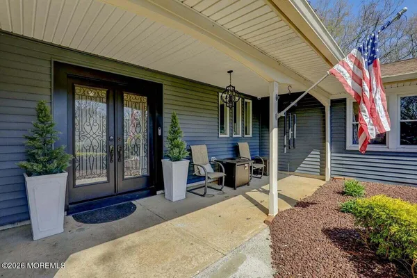 $750,000 | 10 Wayne Court, Manalapan, NJ 07726