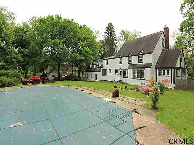 313 Osborne Road Colonie, NY 12211 - Photo 3 of 25 Photo 3