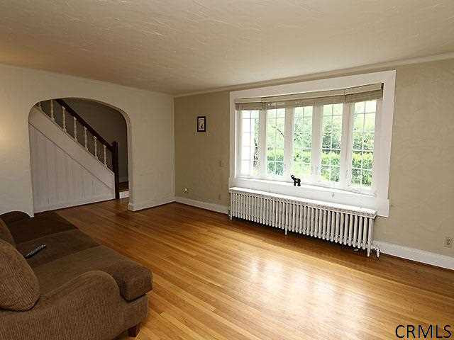 313 Osborne Road Colonie, NY 12211 - Photo 10 of 25 Photo 10