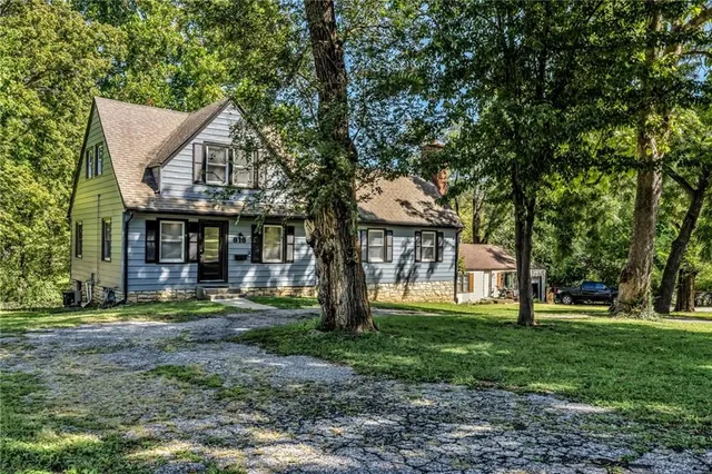 $255,000 | 818 West 30th Street, Independence, MO 64055
